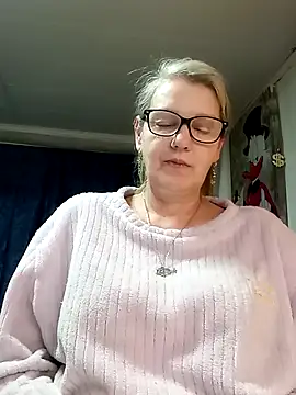 irinamaux online show from April 27, 10:18 pm