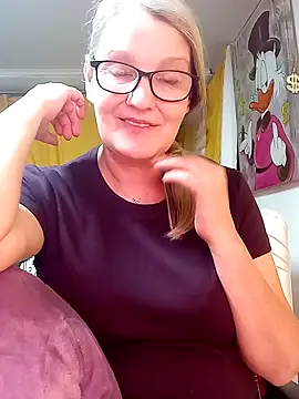 irinamaux online show from March 8, 2:04 am