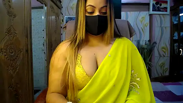 SeductiveMahira online show from October 10, 5:07 pm