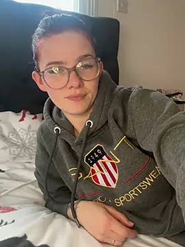 RoxiBlack online show from February 12, 9:55 am