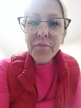 blondyruby online show from January 8, 9:35 am