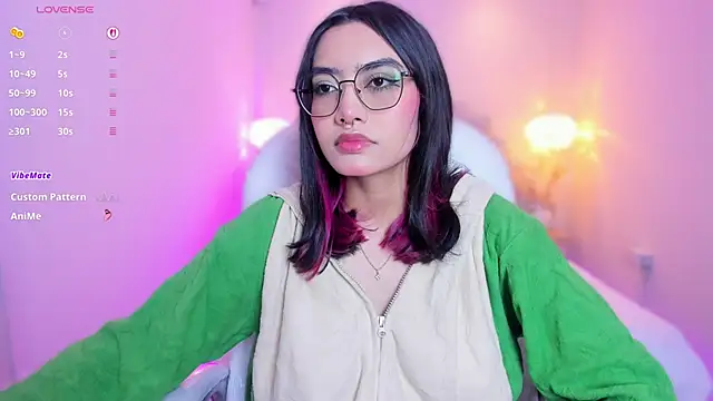 AzuraKindong online show from March 26, 7:26 pm