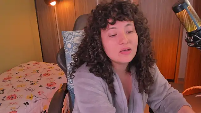 orchide  online show from February 20, 1:59 am