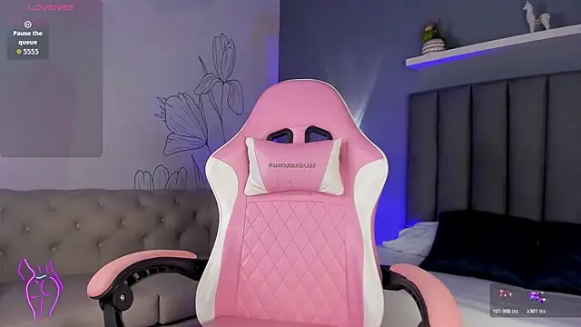 atenea jones online show from October 23, 8:37 pm