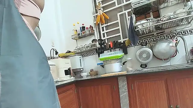 Babysex-2k online show from April 25, 8:50 pm