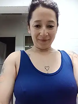 emilypoppy3 online show from May 15, 11:29 pm