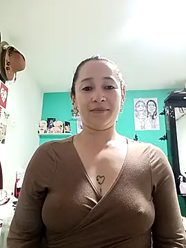 Snapshot of emilypoppy3 chatting on September 26, 2:20 am emilypoppy3 online show from September 26, 2:20 am