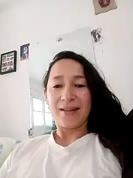 emilypoppy3 online show from December 3, 9:06 pm