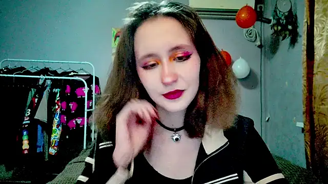 JoannaTompson online show from November 21, 12:12 am