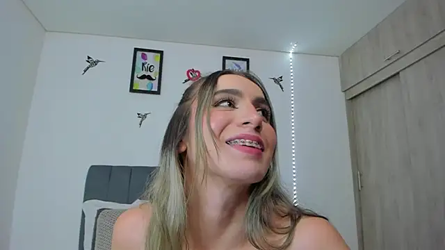 im sarah34 online show from February 15, 8:02 am