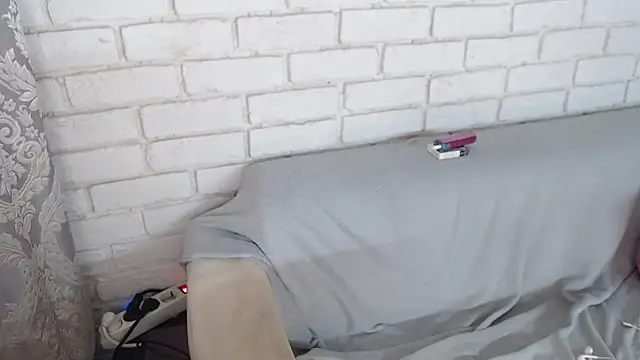 Crazyy girl  online show from November 9, 2:24 pm