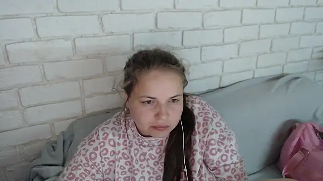 Crazyy girl  online show from October 7, 2:21 pm