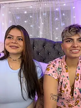 Snapshot of Chloe__and__Ivana__xxx chatting on October 14, 4:09 pm Chloe and Ivana xxx online show from October 14, 4:09 pm