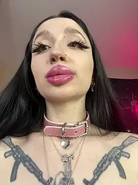 Molly  Moon online show from April 17, 2:46 am