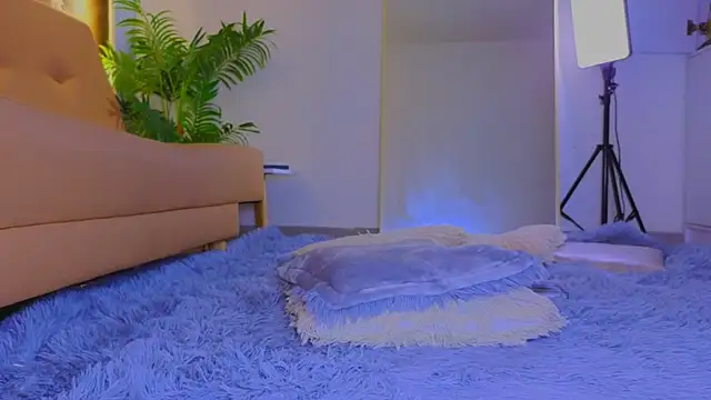 Isa  Blanc online show from September 28, 3:57 am