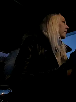 MerlinDave online show from November 17, 1:28 am