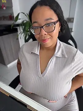 XMara online show from April 17, 2:52 pm