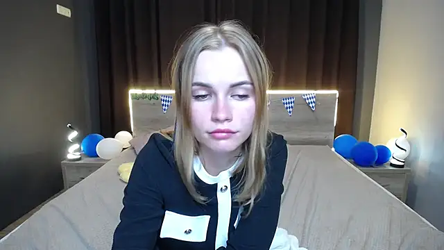 Snapshot of MargaritaKiss chatting on September 24, 11:37 pm MargaritaKiss online show from September 24, 11:37 pm