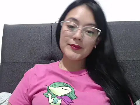 Snapshot of Alisha_99 chatting on September 17, 11:47 pm Alisha 99 online show from September 17, 11:47 pm