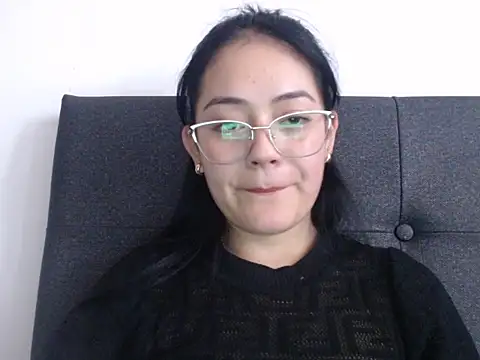Snapshot of Alisha_99 chatting on October 19, 8:22 pm Alisha 99 online show from October 19, 8:22 pm