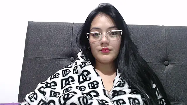 Snapshot of Alisha_99 chatting on October 12, 12:57 am Alisha 99 online show from October 12, 12:57 am