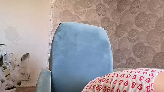 NicoleOlla online show from October 27, 3:57 am