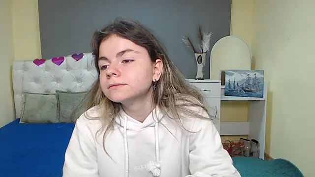 TinaRedly online show from September 26, 6:00 am