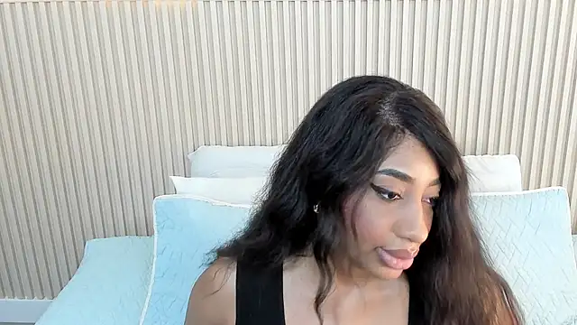Snapshot of charlottebrowns_ chatting on October 6, 12:44 pm charlottebrowns online show from October 6, 12:44 pm