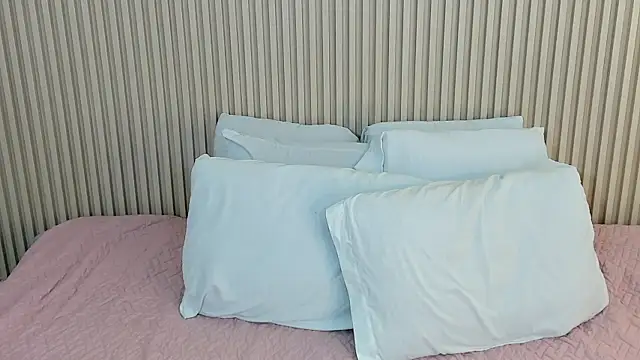 charlottebrowns  online show from April 24, 12:30 pm