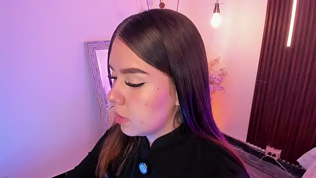 ArianaBaker online show from April 25, 2:47 pm