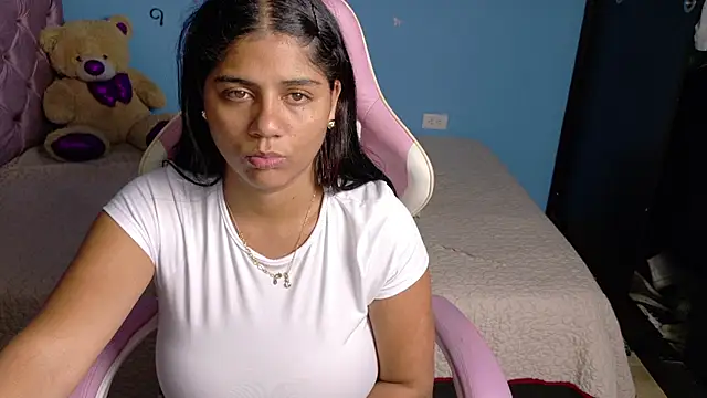Candela-Smith online show from August 3, 9:20 pm