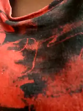 Swirly blac online show from November 12, 7:39 am