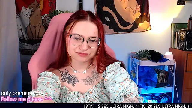 Snapshot of me__hanna chatting on September 27, 10:28 pm me hanna online show from September 27, 10:28 pm