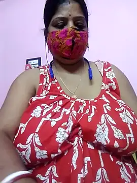 Snapshot of Kayra_34 chatting on October 13, 11:24 am Kayra 34 online show from October 13, 11:24 am