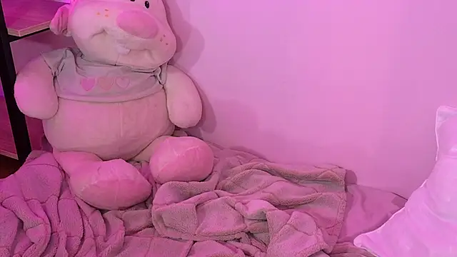Snapshot of ELLIEJAY chatting on October 17, 5:43 am ELLIEJAY online show from October 17, 5:43 am