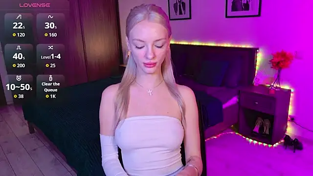 AleksaBlonde online show from November 29, 11:36 am