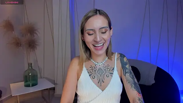 MollySundersX online show from February 26, 9:03 pm