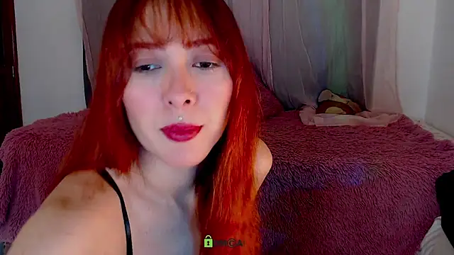 lanaturner  online show from October 11, 12:04 am