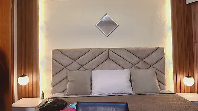 Raquel jones online show from April 24, 12:19 pm