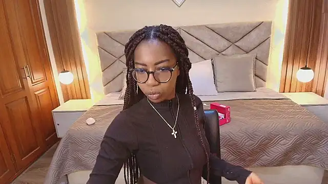 Raquel jones online show from April 25, 12:19 pm