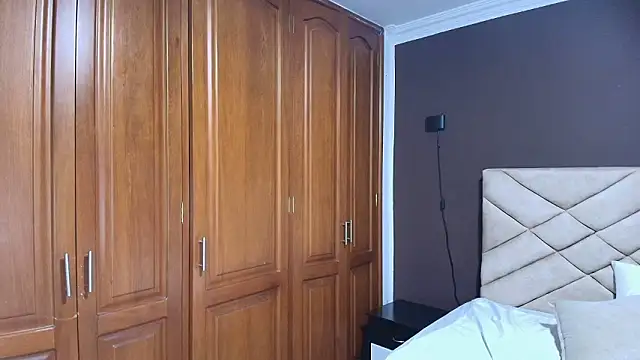 Raquel jones online show from February 2, 12:26 pm