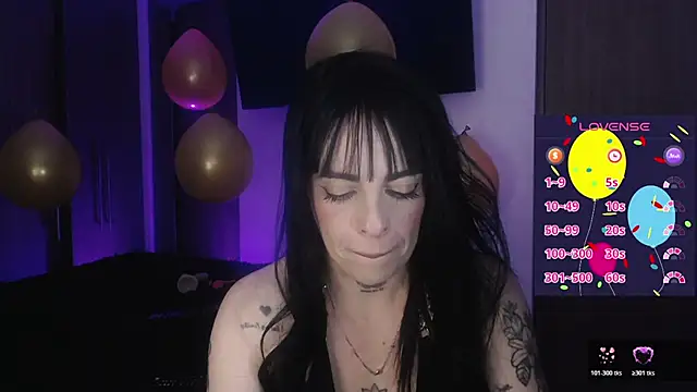 violett honney online show from July 22, 1:50 am