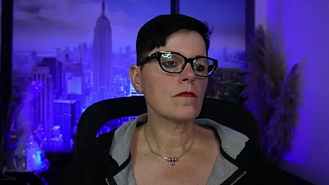 ninarandmann online show from December 4, 6:52 pm