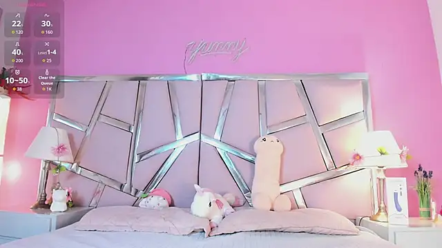 Bonniepark online show from April 22, 1:19 pm