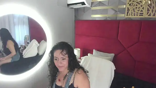 hanny milf online show from April 19, 11:10 am