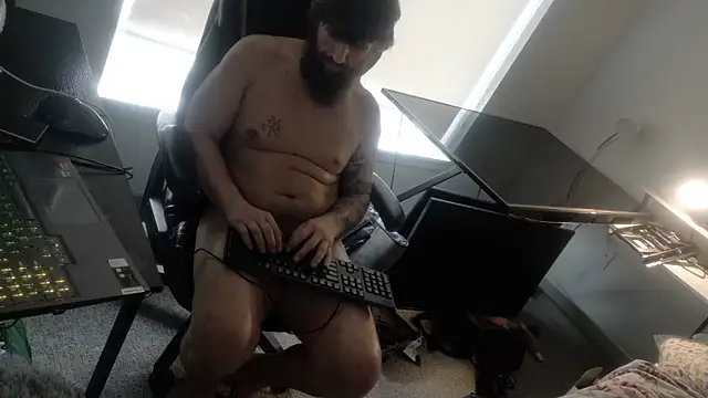 Armyexhibitionistvet online show from December 20, 7:40 pm