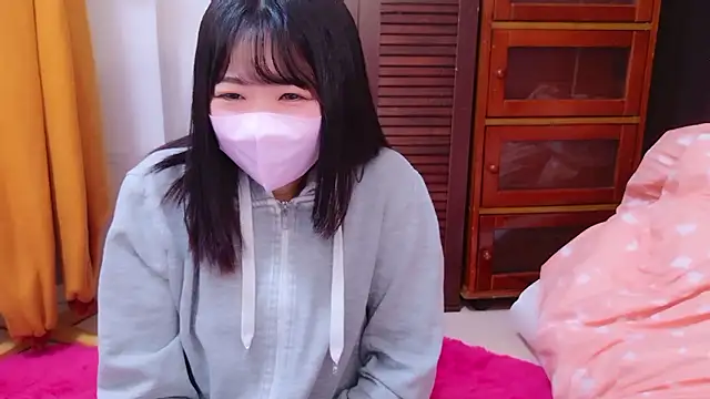 Minami San online show from September 13, 5:54 pm