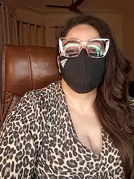 SEXY-Sardarni online show from May 13, 2:34 pm