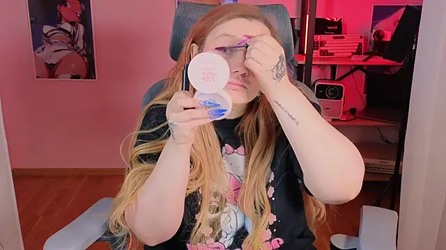 carolina elf online show from March 10, 5:11 am