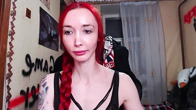 Roxy Silver online show from April 22, 8:39 pm